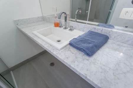 Casa à venda com 300m², 3 quartos e 2 vagasBanheiro da Suíte 2