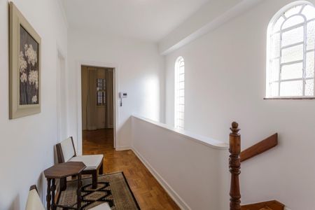 Casa à venda com 300m², 3 quartos e 2 vagasCorredor