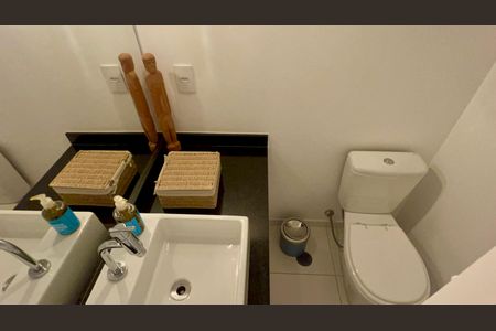 Apartamento à venda com 60m², 1 quarto e 2 vagasLavabo