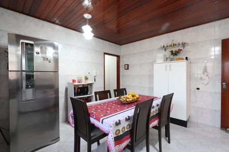 Casa à venda com 420m², 5 quartos e 6 vagasCozinha