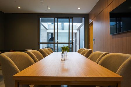 Apartamento para alugar com 50m², 2 quartos e 1 vaga Apartamento para alugar com 50m², 2 quartos e 1 vagaÁrea comum - Salão de festas