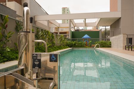 Apartamento para alugar com 50m², 2 quartos e 1 vaga Apartamento para alugar com 50m², 2 quartos e 1 vagaÁrea comum - Piscina