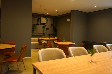 Apartamento para alugar com 50m², 2 quartos e 1 vaga Apartamento para alugar com 50m², 2 quartos e 1 vagaÁrea comum - Salão de festas