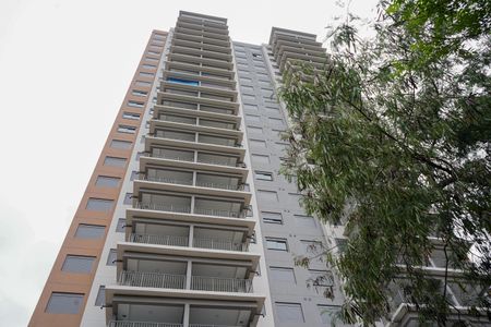Apartamento para alugar com 50m², 2 quartos e 1 vaga Apartamento para alugar com 50m², 2 quartos e 1 vagaFachada