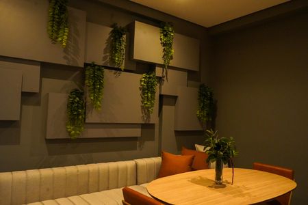 Apartamento para alugar com 50m², 2 quartos e 1 vaga Apartamento para alugar com 50m², 2 quartos e 1 vagaÁrea comum - Salão de festas