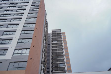 Apartamento para alugar com 50m², 2 quartos e 1 vaga Apartamento para alugar com 50m², 2 quartos e 1 vagaFachada