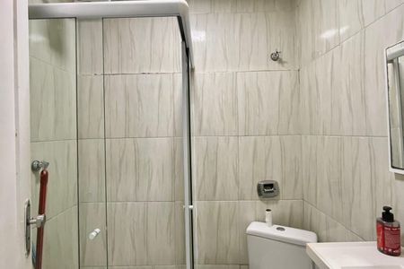Banheiro  de kitnet/studio para alugar com 1 quarto, 20m² em Copacabana, Rio de Janeiro