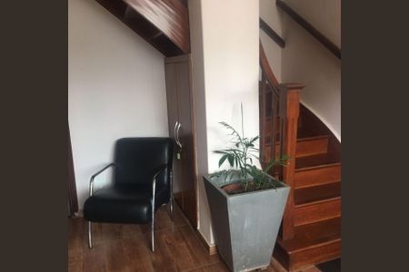 Casa à venda com 121m², 5 quartos e 1 vaga