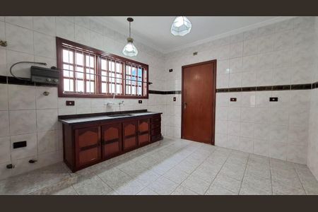 Casa à venda com 3 quartos, 167m² em Vila Inah, São Paulo