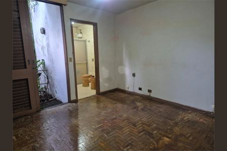 Casa à venda com 4 quartos, 320m² em Campo Belo, São Paulo