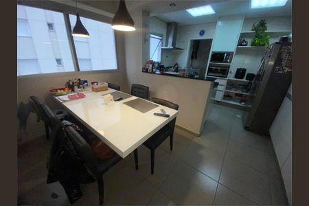 Apartamento à venda com 4 quartos, 151m² em Campo Belo, São Paulo