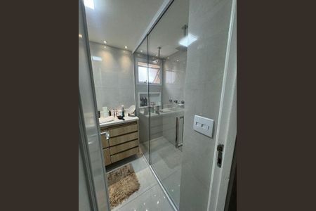 Apartamento à venda com 122m², 3 quartos e 2 vagasBanheiro da Suíte