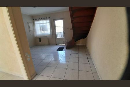 Casa à venda com 2 quartos, 60m² em Vila Carrão, São Paulo