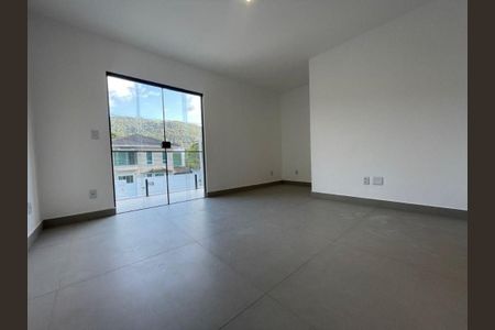 Casa à venda com 3 quartos, 150m² em Piratininga, Niterói