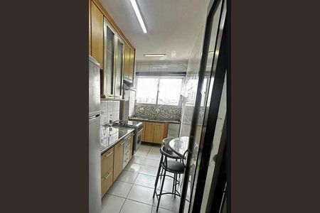 Apartamento à venda com 72m², 2 quartos e 1 vaga