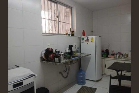Casa à venda com 249m², 4 quartos e 4 vagas