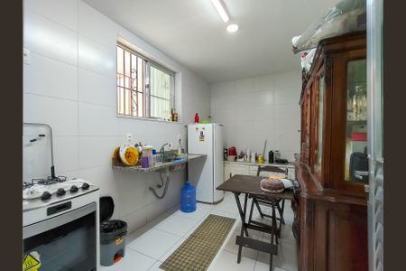 Casa para alugar com 249m², 5 quartos e 4 vagasCozinha