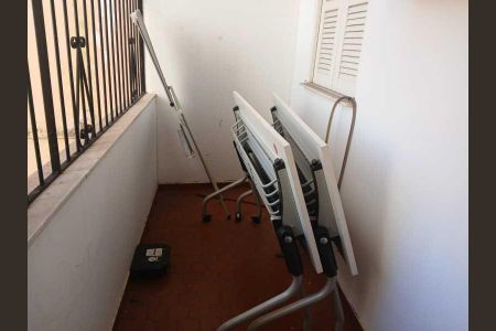 Casa à venda com 249m², 4 quartos e 4 vagas