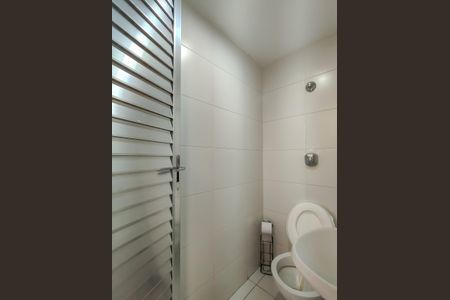 Casa para alugar com 249m², 5 quartos e 4 vagasBanheiro de serviço