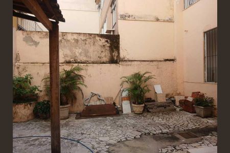 Casa à venda com 249m², 4 quartos e 4 vagas