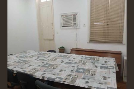 Casa à venda com 249m², 4 quartos e 4 vagas