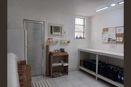 Casa à venda com 249m², 4 quartos e 4 vagas