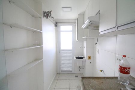 Apartamento para alugar com 71m², 2 quartos e 2 vagasCozinha