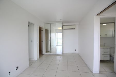 Apartamento para alugar com 71m², 2 quartos e 2 vagasSala