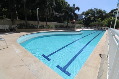 Apartamento para alugar com 71m², 2 quartos e 2 vagasPiscina