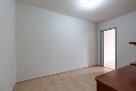 Foto 13 de casa à venda com 2 quartos, 158m² em Vila Ivone, São Paulo