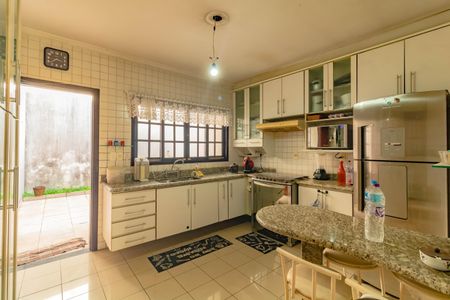Casa à venda com 195m², 3 quartos e 3 vagasCozinha