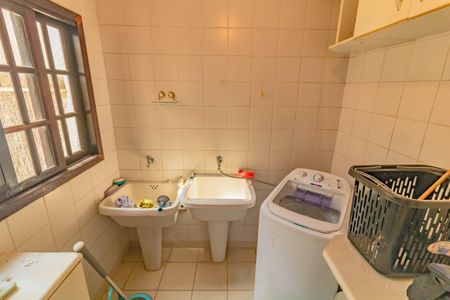 Casa à venda com 195m², 3 quartos e 3 vagasÁrea de Serviço