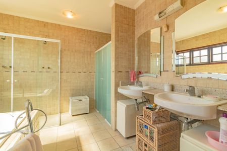 Casa à venda com 195m², 3 quartos e 3 vagasBanheiro da Suíte 3