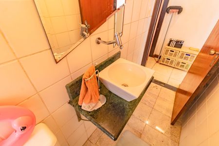 Casa à venda com 195m², 3 quartos e 3 vagasLavabo