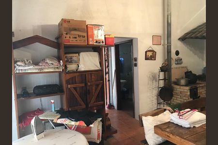 Casa à venda com 455m², 4 quartos e 4 vagas Casa à venda com 455m², 4 quartos e 4 vagasÁrea de Serviço