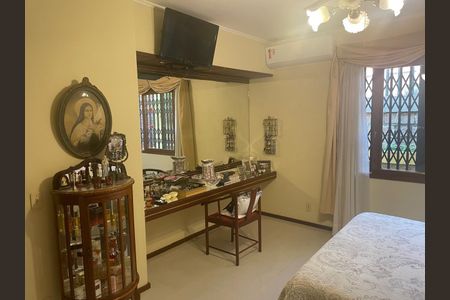 Casa à venda com 455m², 4 quartos e 4 vagas Casa à venda com 455m², 4 quartos e 4 vagasSala
