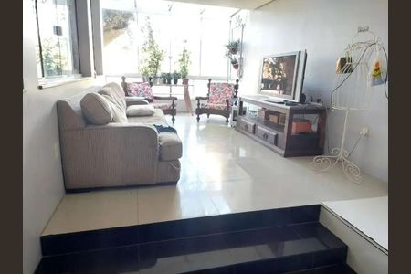 Casa à venda com 3 quartos, 379m² em Três Figueiras, Porto Alegre