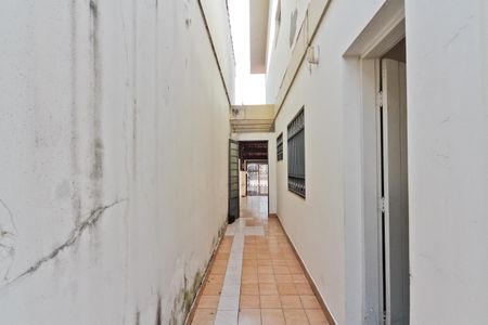 Casa à venda com 208m², 3 quartos e 3 vagasCorredor