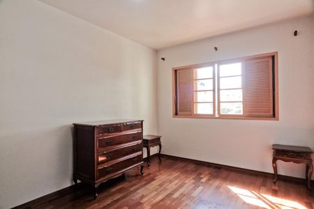 Casa à venda com 208m², 3 quartos e 3 vagasQuarto 2