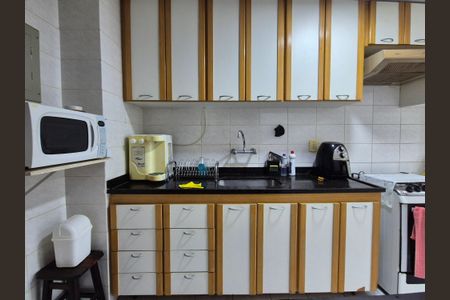 Apartamento à venda com 97m², 2 quartos e 2 vagasCozinha