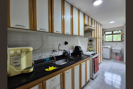 Apartamento à venda com 97m², 2 quartos e 2 vagasCozinha