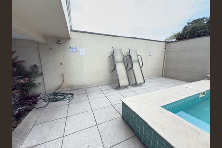 Apartamento para alugar com 67m², 2 quartos e 2 vagasÁrea comum - Piscina