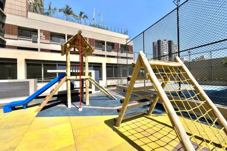 Apartamento à venda com 66m², 2 quartos e 1 vagaÁrea comum - Playground
