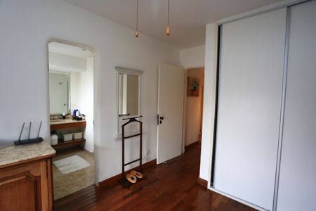 Apartamento para alugar com 180m², 3 quartos e 3 vagasSuíte 2