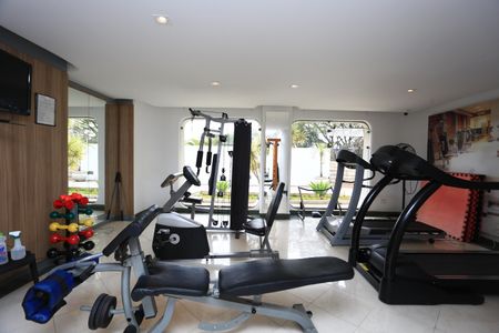 Apartamento para alugar com 180m², 3 quartos e 3 vagasÁrea comum - Academia