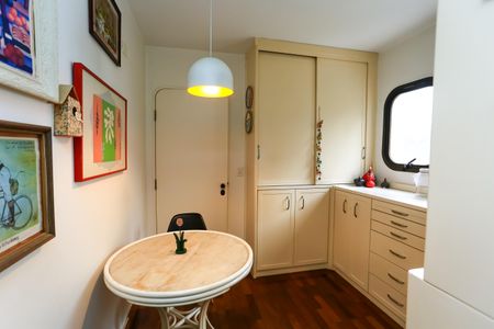 Apartamento para alugar com 180m², 3 quartos e 3 vagasCopa