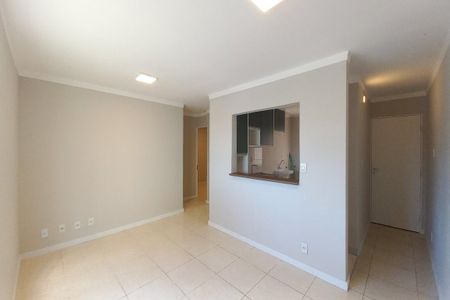 Sala  de apartamento para alugar com 2 quartos, 55m² em Conjunto Residencial Souza Queiroz, Campinas