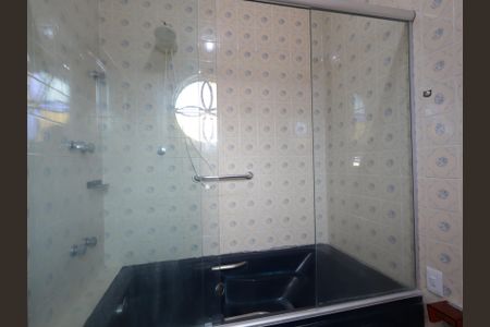 Casa para alugar com 303m², 6 quartos e 3 vagasBanheiro da Suíte 2