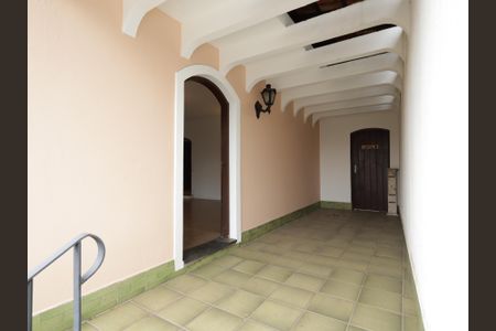 Casa para alugar com 303m², 6 quartos e 3 vagasEntrada