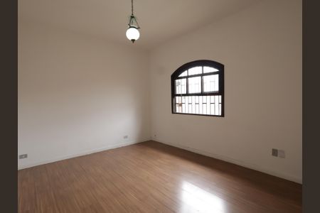 Quarto 1 de casa para alugar com 6 quartos, 303m² em Jardim Londrina, São Paulo